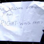 "We welcome our guests from the right wing party" Foto © Martin Juen